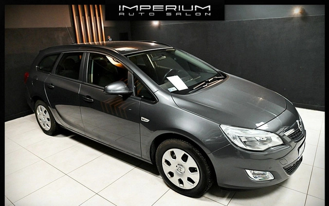 Opel Astra cena 28900 przebieg: 179000, rok produkcji 2011 z Kalisz małe 379